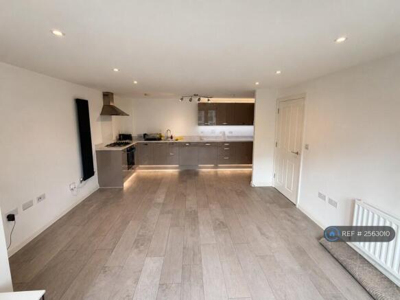 Lounge/Kitchen