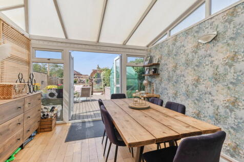 The Orchards, Crossgates, Leeds, LS15 7NH