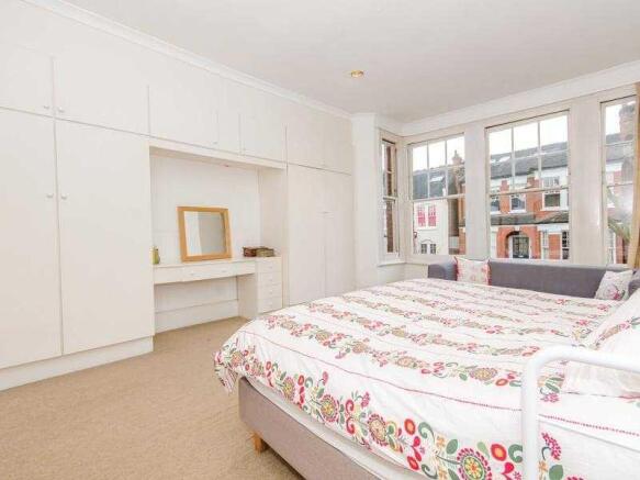 Master Bedroom b
