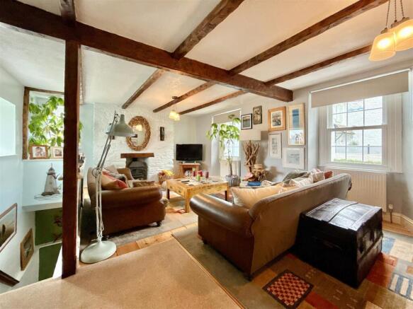 Living Room.JPG