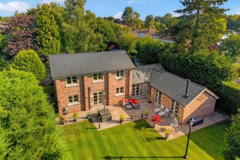 Mobberley Road, Knutsford, WA16