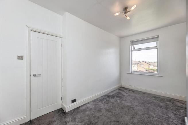 3 bed Terraced for sale Image 10