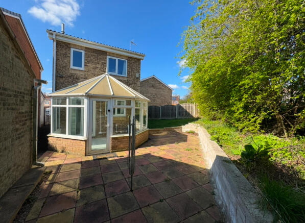 2 bed Detached to rent Image 5