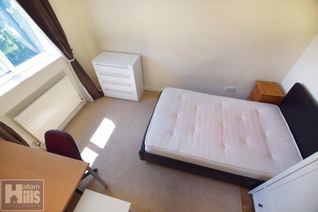 2 bed End of Terrace to rent Image 6