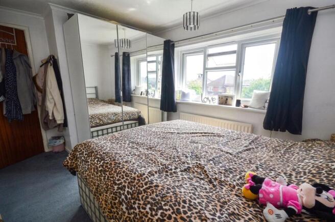 3 bed Semi-Detached for sale Image 11