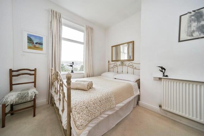 5 bed End of Terrace for sale Image 12