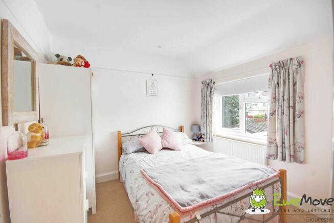 Bedroom 2 (Double)