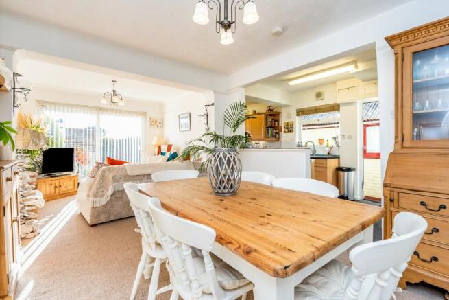 Dining Room/Family R