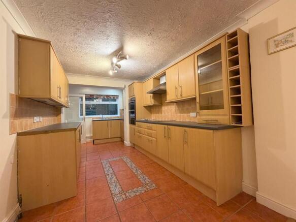 22 Northfield - Kitchen 2.jpeg
