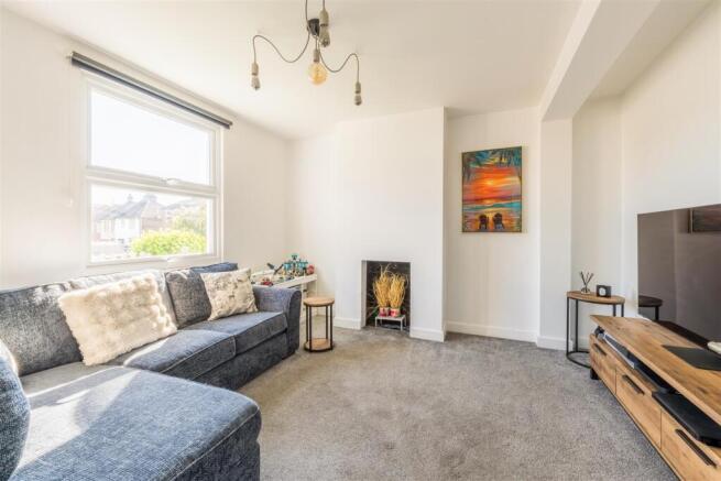 83 Abinger Road-8.jpg