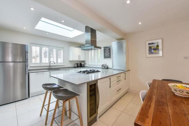 3 - kitchen.jpg