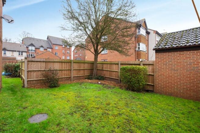 Knowles Close-6.jpg