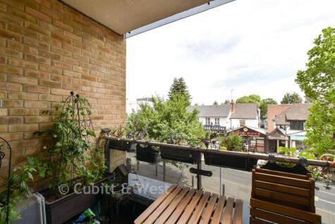 Russells Crescent, Horley, Surrey