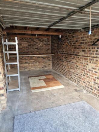 Garage 194, Orchard Brae Gardens, Edinburgh, EH4 2HN photo 5