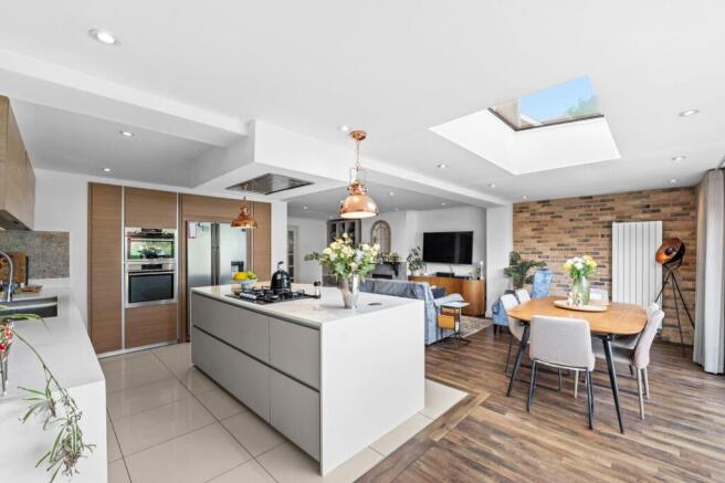 Kitchen/Diner/Family room