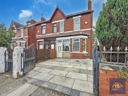 Pitt Street, Southport