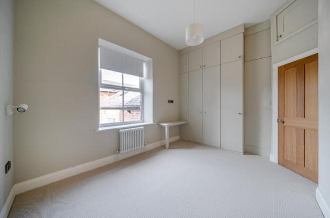 1 bed Apartment to rent Image 9