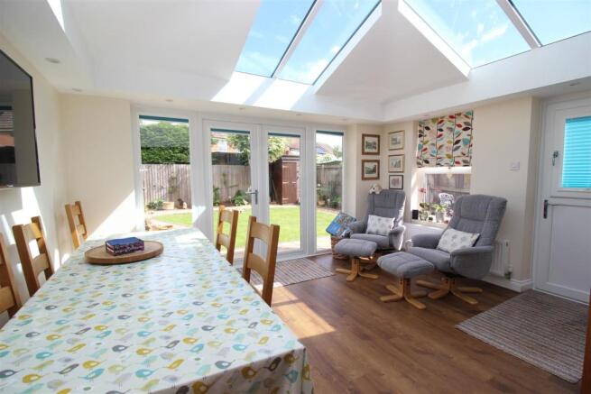 Garden Room/Dining Area