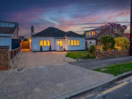 18, Homefields Avenue, South Benfleet, Benfleet SS7 5TY