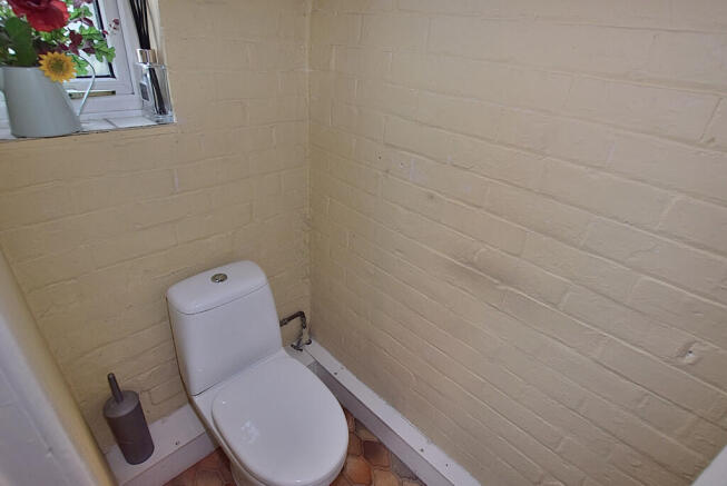 cloakroom_01