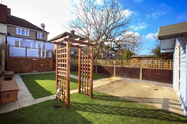 129 Fulwell Park Avenue-05.JPG