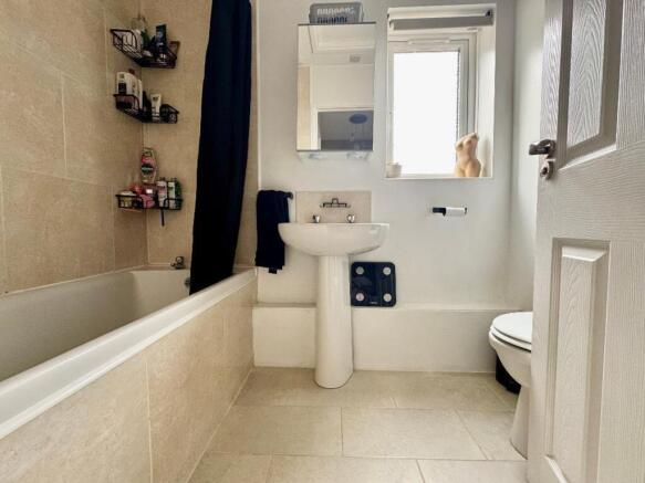 Bedford Road, Houghton Conquest, MK45 photo 4