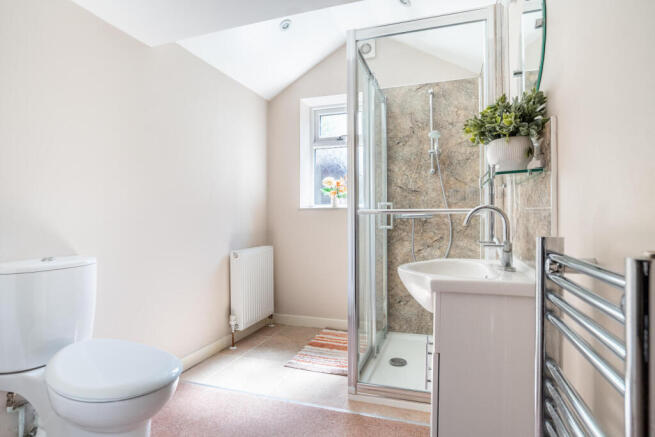 3 bed Detached for sale Image 9