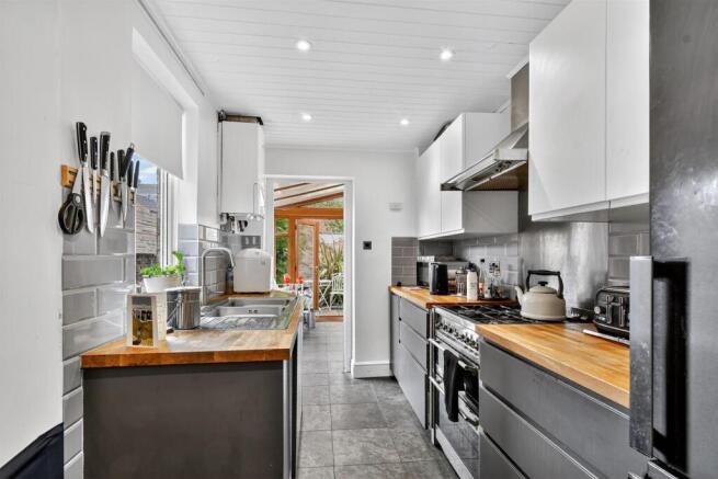 2 bed Terraced for sale Image 4