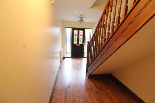 Hallway.JPG