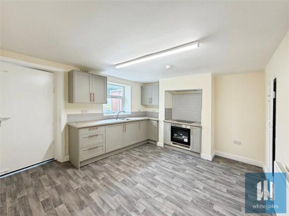 3 bed Terraced to rent Image 10