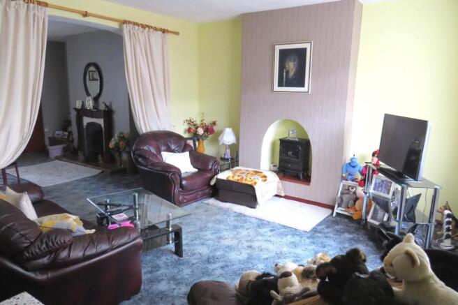 GENEROUS LIVING ROOM