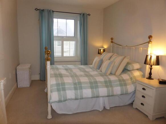 ANOTHER ROOM ASPECT