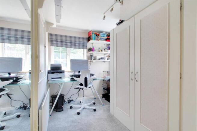 Bedroom 4.jpg