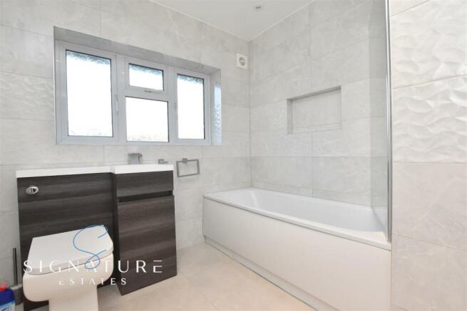 Bathroom (17).jpg