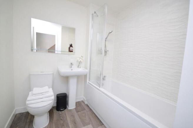 4 bed Terraced for sale Image 8