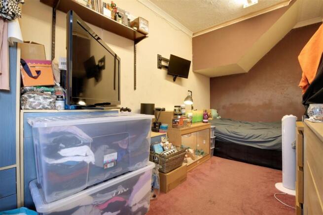 Bed 4.jpg