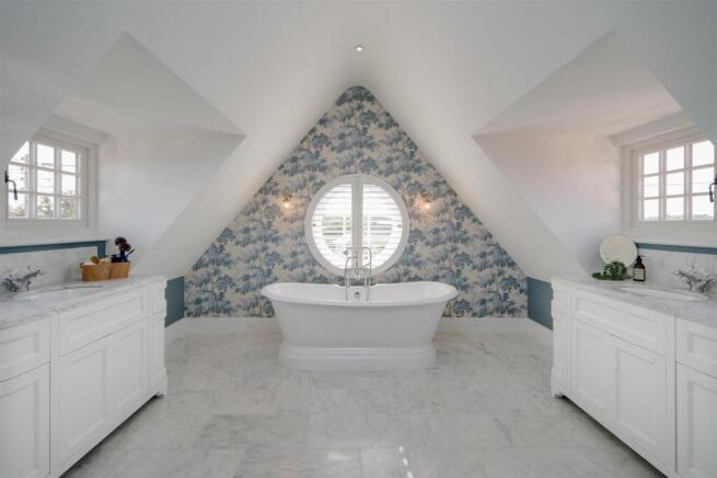 Principal Suite Ensuite