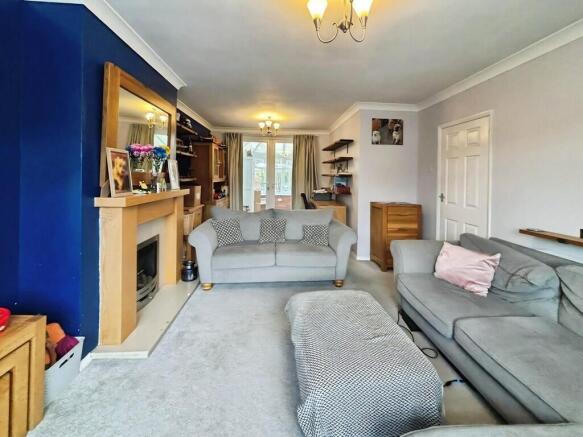 Claythorne Drive, Gainsborough photo 4