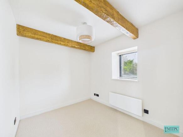 4 bed End of Terrace to rent Image 9