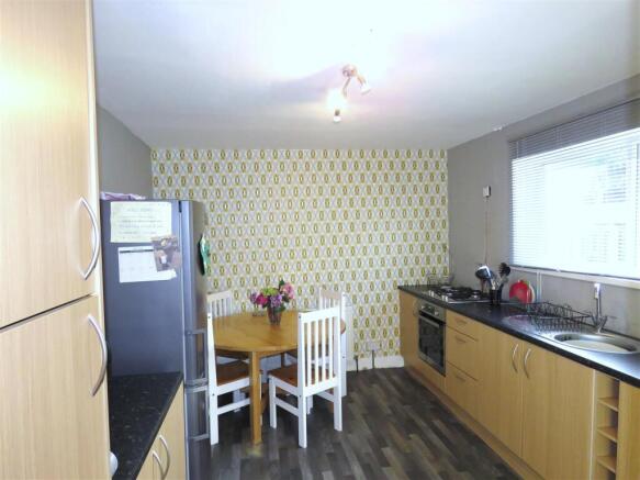 stradbroke drive 136