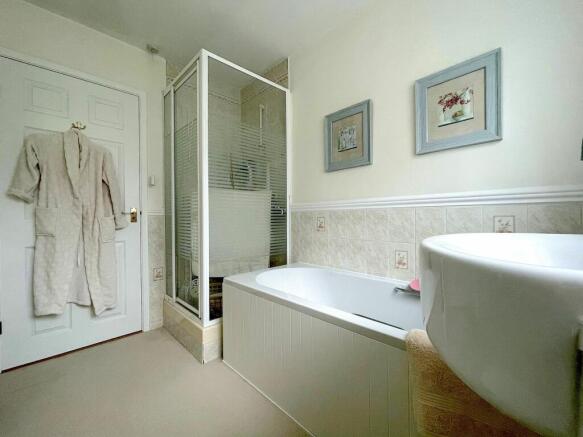 Annex Bathroom (1)