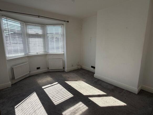 3 bed Semi-Detached for sale Image 9