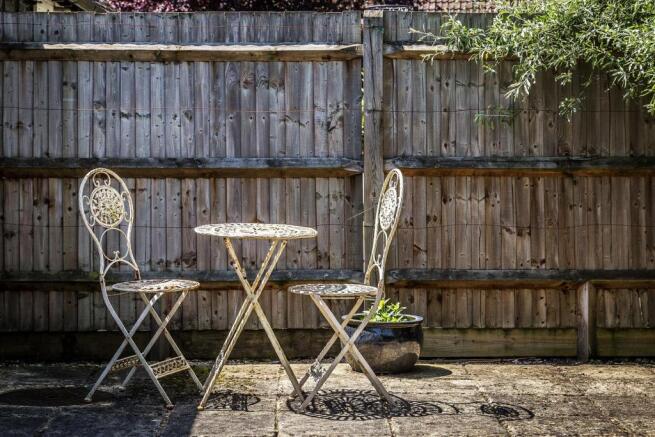 house. estate agency Bucks Green Snoxall