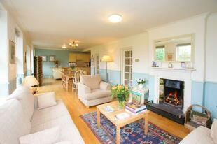 Breakfast Room