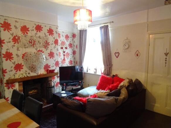 Sitting/Dining Room
