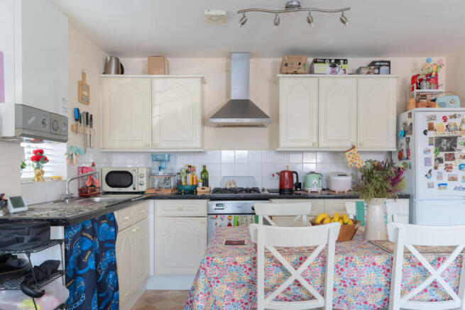 23 Halsbury Road-5
