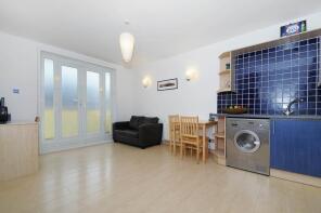 Flat 4, 81 89, Farringdon Road, London EC1M 3LL