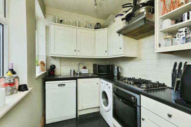 4 bed Terraced for sale Image 12