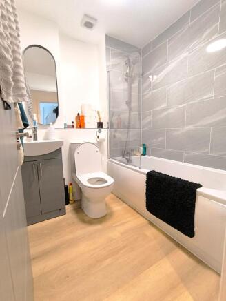 Apartment in Irthlingborough - View 5