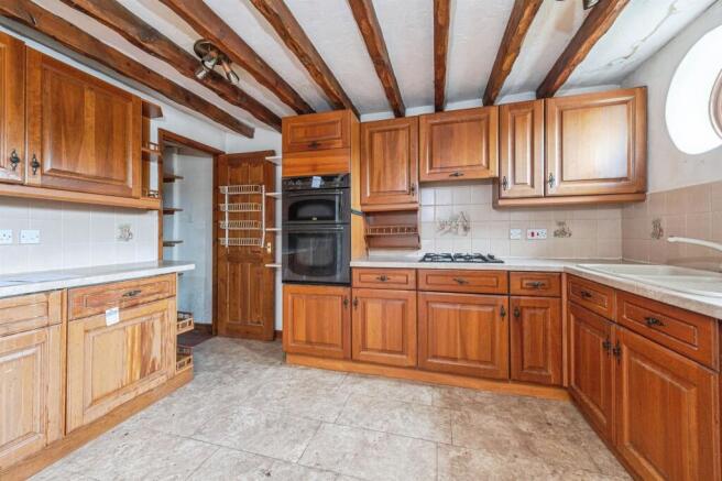 3 bed Town House for sale Image 4